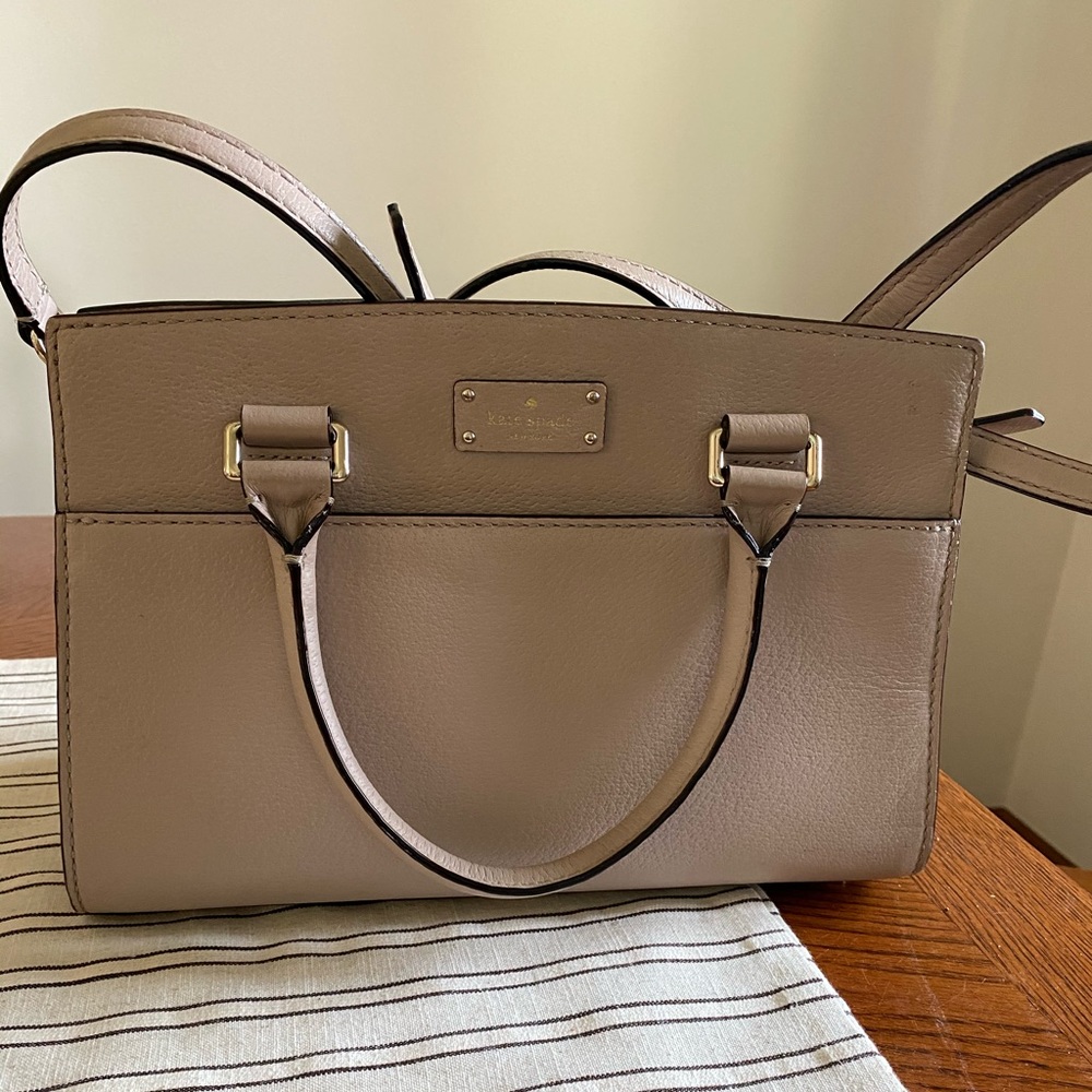 Kate Spade Cross Body Bag♠️